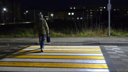 На трассах Марий Эл установили световые проекционные пешеходные переходы