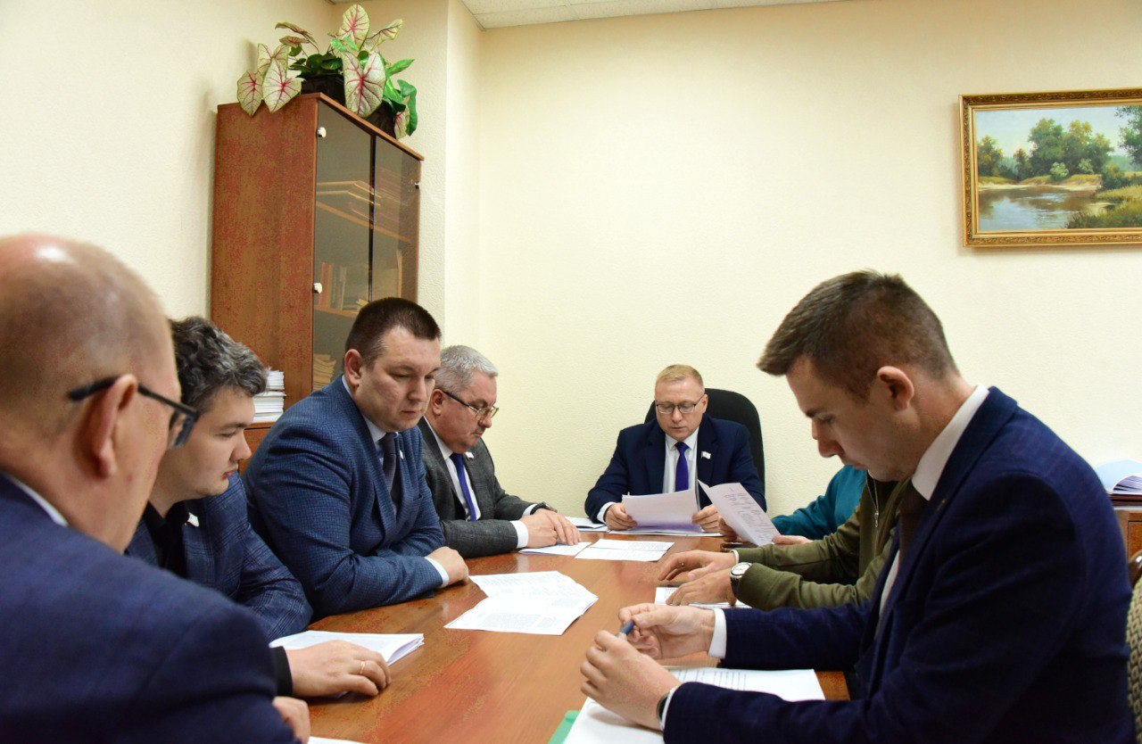 В парламенте стартовала работа с документами бюджетной сессии В парламенте стартовала работа с документами бюджетной сессии