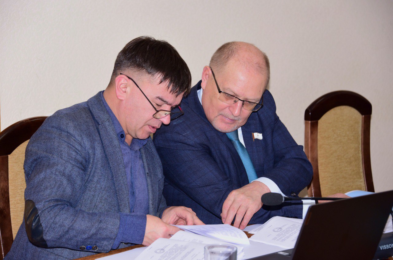 В парламенте стартовала работа с документами бюджетной сессии В парламенте стартовала работа с документами бюджетной сессии