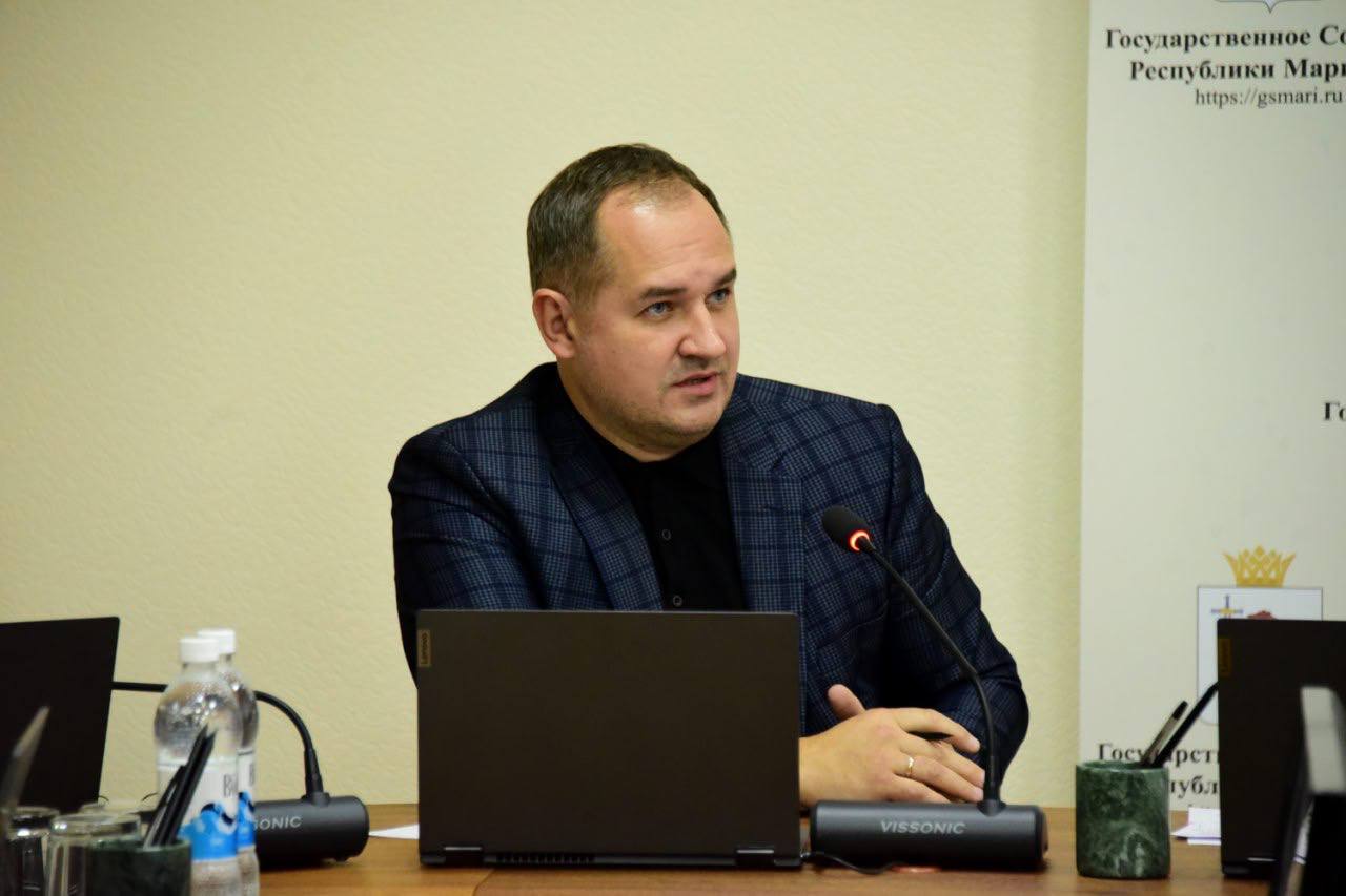 Депутаты обсудили предлагаемые изменения в законодательстве в области земельных отношений и поддержки сельского хозяйства Депутаты обсудили предлагаемые изменения в законодательстве в области земельных отношений и поддержки сельского хозяйства