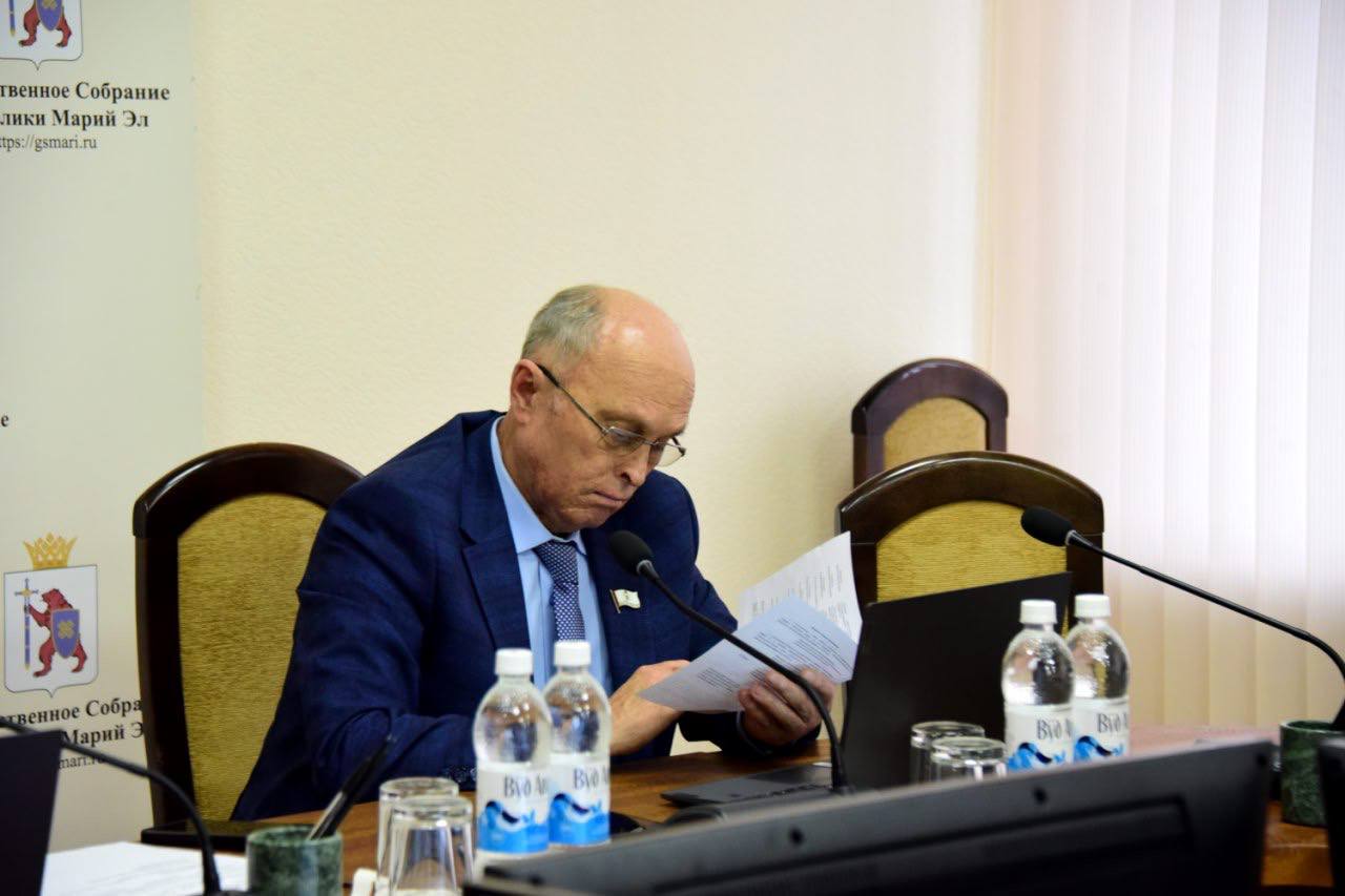 Депутаты обсудили предлагаемые изменения в законодательстве в области земельных отношений и поддержки сельского хозяйства Депутаты обсудили предлагаемые изменения в законодательстве в области земельных отношений и поддержки сельского хозяйства