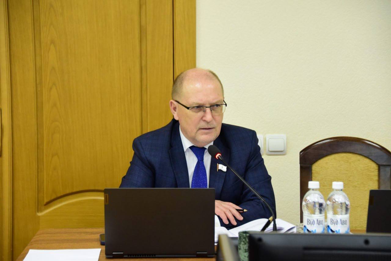 Депутаты обсудили предлагаемые изменения в законодательстве в области земельных отношений и поддержки сельского хозяйства Депутаты обсудили предлагаемые изменения в законодательстве в области земельных отношений и поддержки сельского хозяйства