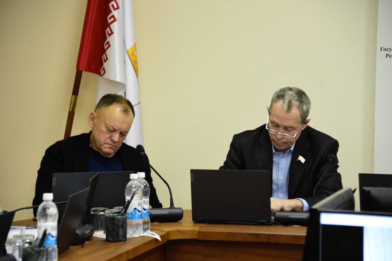 Депутаты обсудили предлагаемые изменения в законодательстве в области земельных отношений и поддержки сельского хозяйства Депутаты обсудили предлагаемые изменения в законодательстве в области земельных отношений и поддержки сельского хозяйства