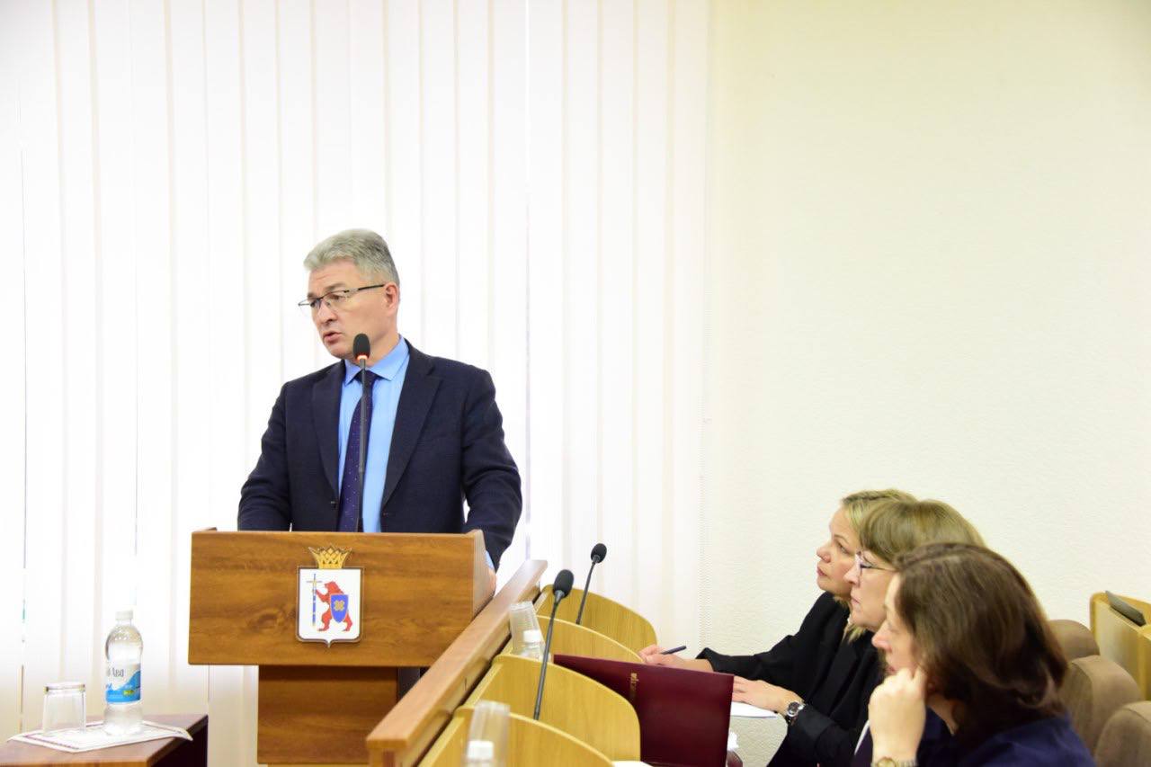 Депутаты обсудили предлагаемые изменения в законодательстве в области земельных отношений и поддержки сельского хозяйства Депутаты обсудили предлагаемые изменения в законодательстве в области земельных отношений и поддержки сельского хозяйства