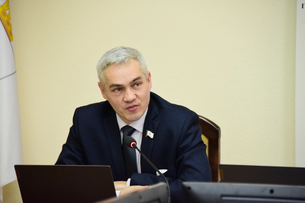 Первый этап подготовки к 12-й бюджетной сессии Госсобрания завершился заседаниями комитетов по развитию производственного комплекса и по бюджету и экономической политике Первый этап подготовки к 12-й бюджетной сессии Госсобрания завершился заседаниями комитетов по развитию производственного комплекса и по бюджету и экономической политике