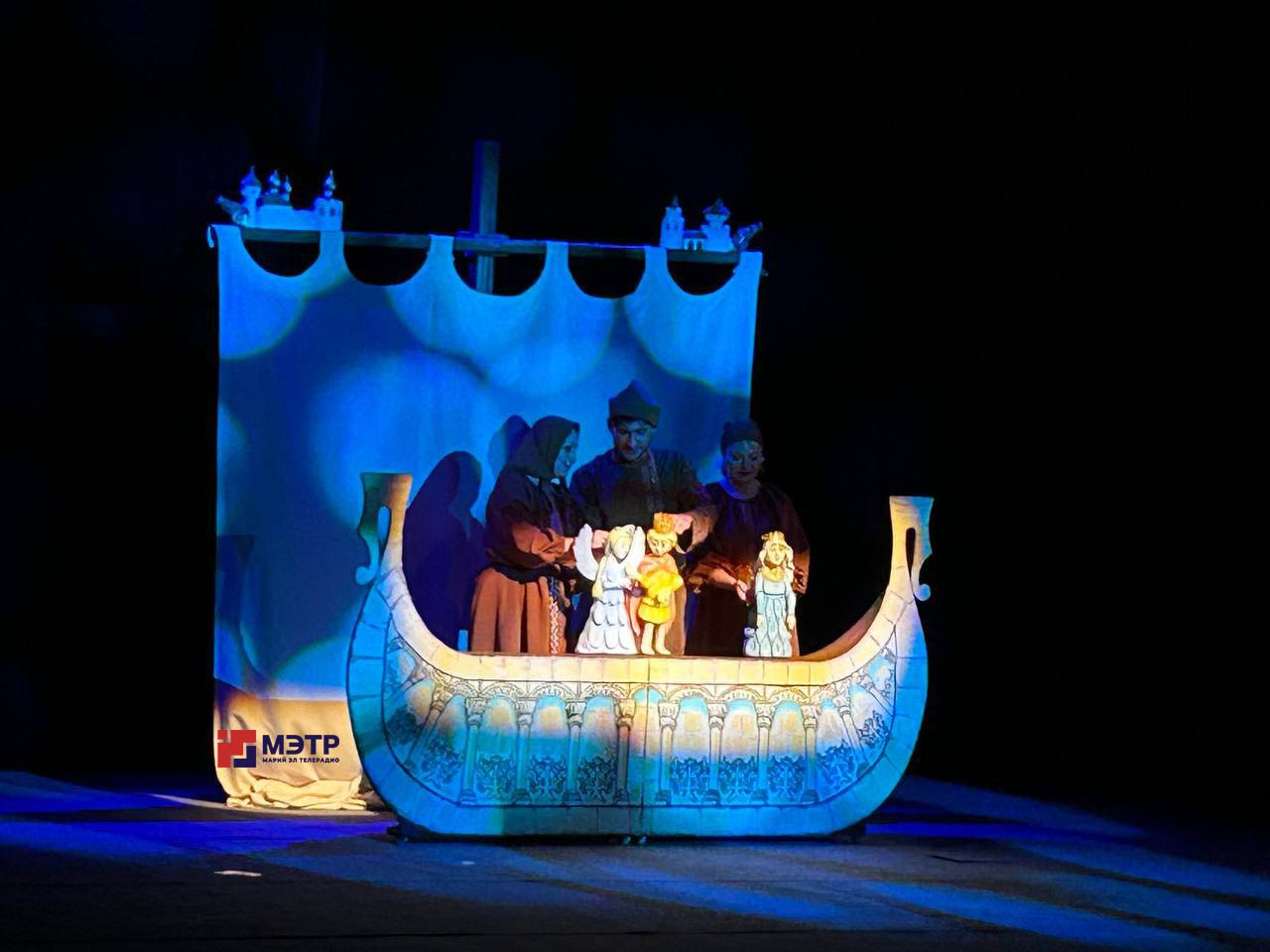 В Йошкар-Оле продолжается Международный фестиваль театров кукол «Яндар» В Йошкар-Оле продолжается Международный фестиваль театров кукол «Яндар»