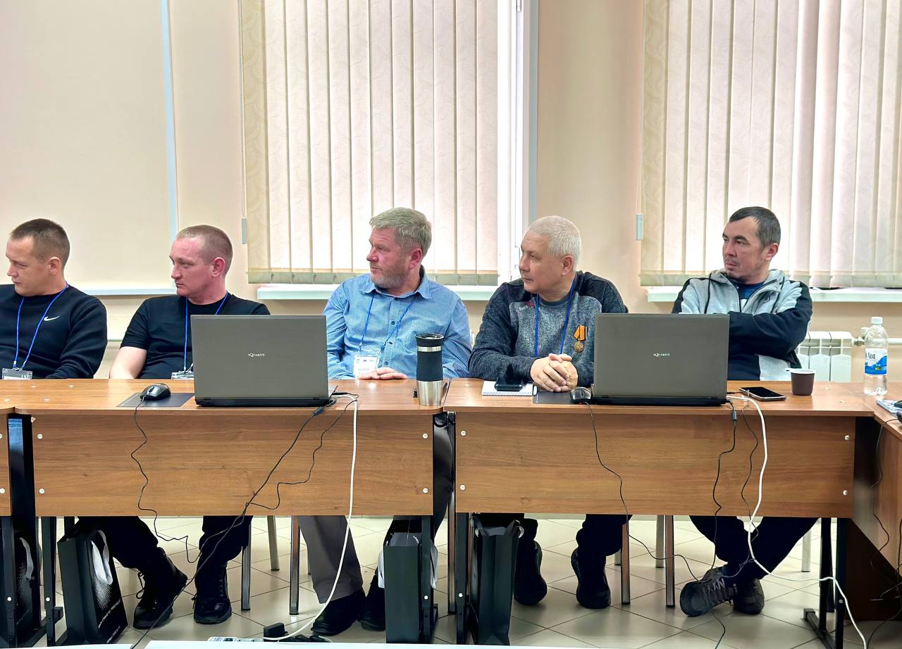 СМЕЛЫЕ ИДЕИ И УВЕРЕННЫЕ ШАГИ: МИХАИЛ ВАСЮТИН ПОЖЕЛАЛ УСПЕХОВ ВЫПУСКНИКАМ ОБУЧАЮЩЕЙ ПРОГРАММЫ «СВОЙ БИЗНЕС» СМЕЛЫЕ ИДЕИ И УВЕРЕННЫЕ ШАГИ: МИХАИЛ ВАСЮТИН ПОЖЕЛАЛ УСПЕХОВ ВЫПУСКНИКАМ ОБУЧАЮЩЕЙ ПРОГРАММЫ «СВОЙ БИЗНЕС»