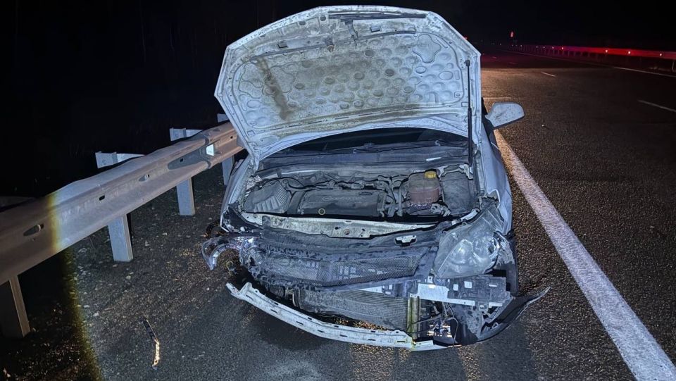 На трассе в Марий Эл 19-летняя водитель иномарки врезалась в отбойник