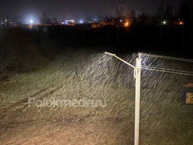 Ночью 16 ноября местами по Марий Эл ожидается налипание мокрого снега, местами сильный ветер, порывы 15-18 м/с, сообщает Марийский центр по гидрометеорологии и мониторингу окружающей среды