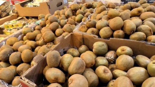 Мягкость — не показатель: вот как распознать вкусный киви в магазине