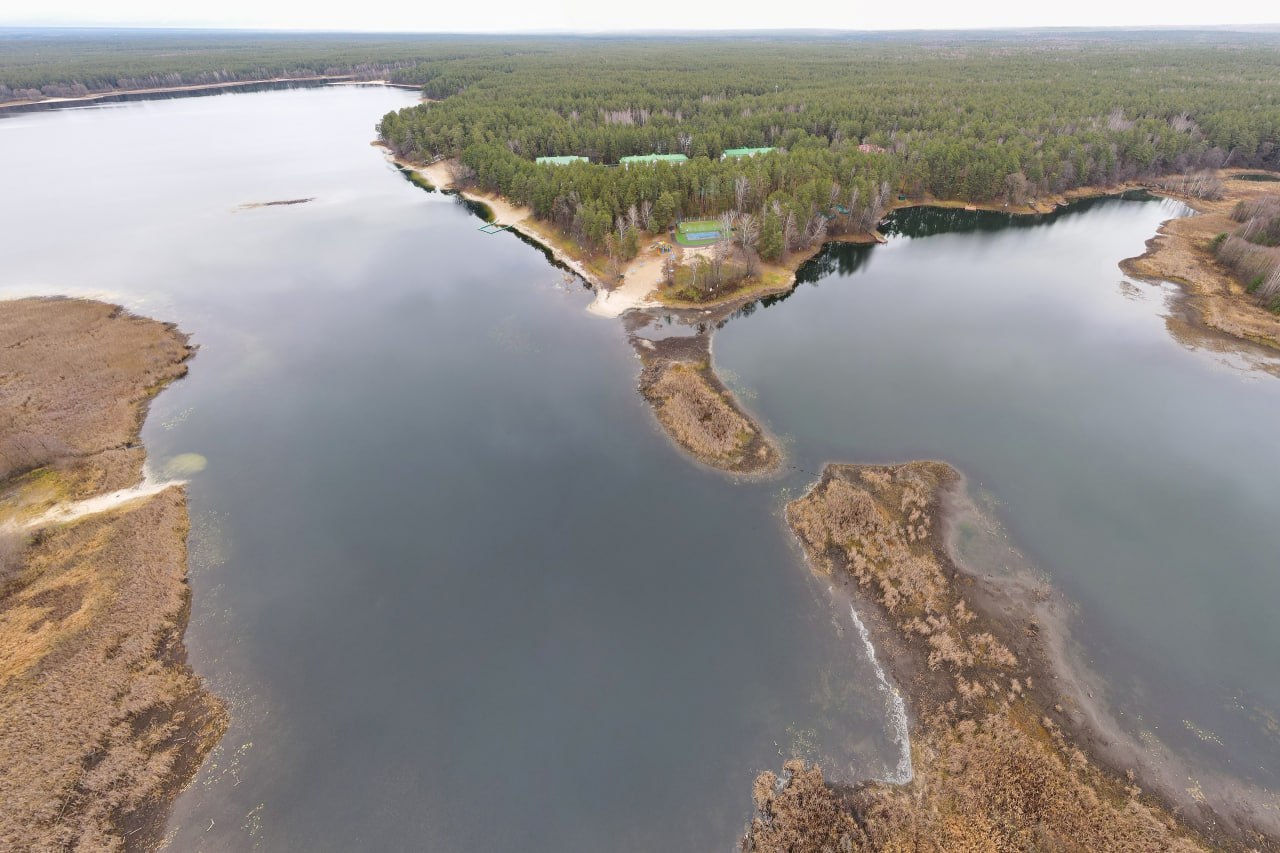 Озеро Яльчик сейчас оказалось в центре внимания Озеро Яльчик сейчас оказалось в центре внимания