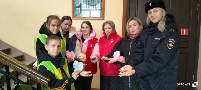 В Козьмодемьянске прошла акция "Мы выбираем жизнь!", посвященная Дню памяти жертв ДТП