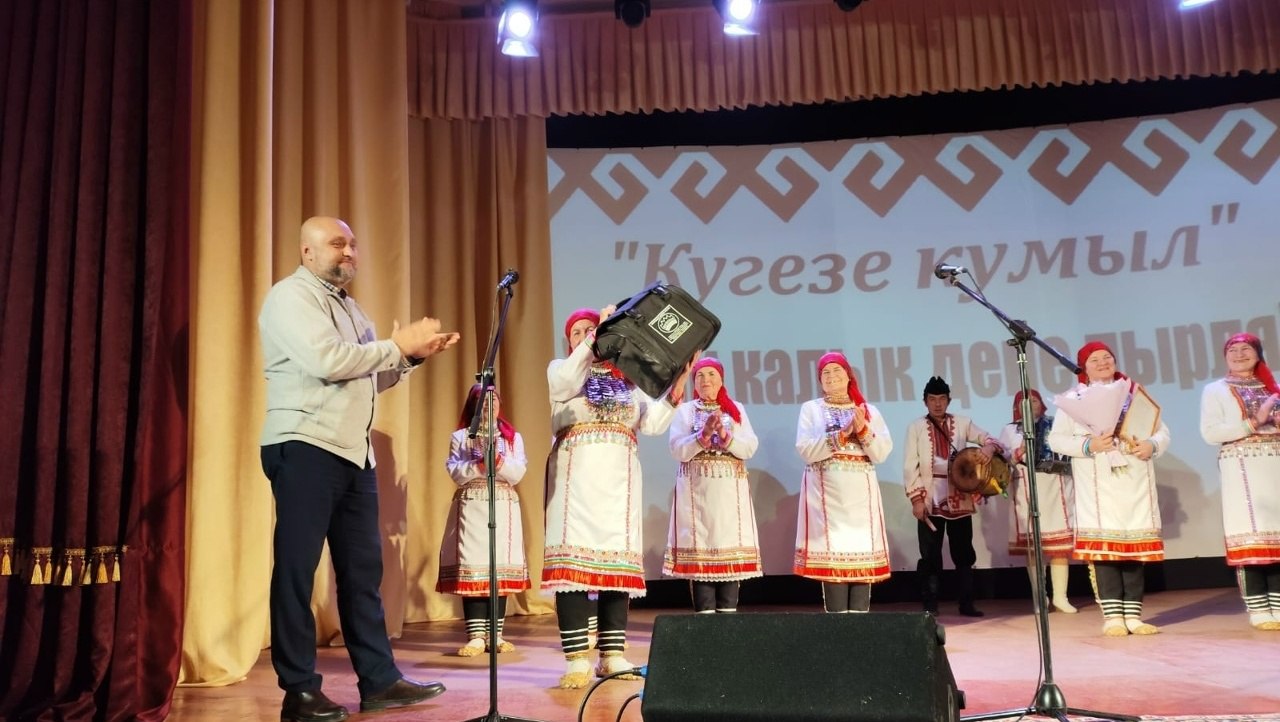 Фольклорному ансамблю Марий Эл присвоили звание народного