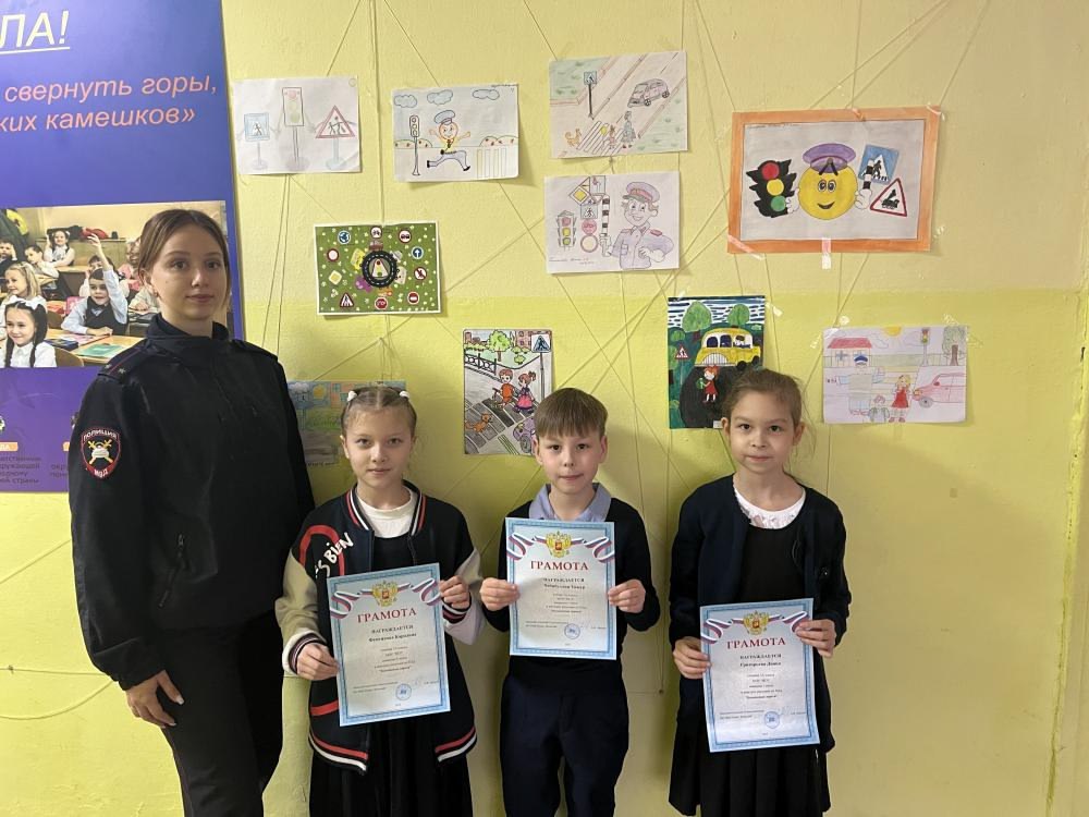 В Республике Марий Эл уже более 1000 жителей приняли участие в информационно-пропагандистской акции «Виден – значит жив!» В Республике Марий Эл уже более 1000 жителей приняли участие в информационно-пропагандистской акции «Виден – значит жив!»