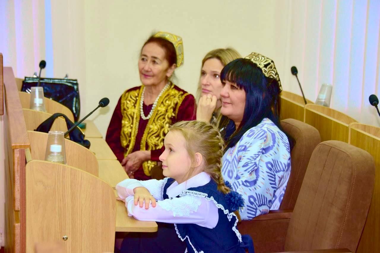 ПАТРИОТИЗМ И МЕЖНАЦИОНАЛЬНОЕ СОГЛАСИЕ: В ПАРЛАМЕНТЕ МАРИЙ ЭЛ НАГРАДИЛИ САМЫХ АКТИВНЫХ УЧАСТНИКОВ МЕРОПРИЯТИЙ ПАТРИОТИЗМ И МЕЖНАЦИОНАЛЬНОЕ СОГЛАСИЕ: В ПАРЛАМЕНТЕ МАРИЙ ЭЛ НАГРАДИЛИ САМЫХ АКТИВНЫХ УЧАСТНИКОВ МЕРОПРИЯТИЙ