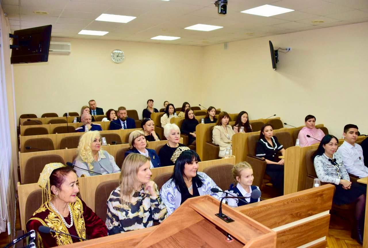 ПАТРИОТИЗМ И МЕЖНАЦИОНАЛЬНОЕ СОГЛАСИЕ: В ПАРЛАМЕНТЕ МАРИЙ ЭЛ НАГРАДИЛИ САМЫХ АКТИВНЫХ УЧАСТНИКОВ МЕРОПРИЯТИЙ ПАТРИОТИЗМ И МЕЖНАЦИОНАЛЬНОЕ СОГЛАСИЕ: В ПАРЛАМЕНТЕ МАРИЙ ЭЛ НАГРАДИЛИ САМЫХ АКТИВНЫХ УЧАСТНИКОВ МЕРОПРИЯТИЙ