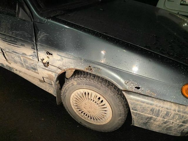 Розыск очевидцев. 08.11.2025 около 00.30 во дворе д. 20 по ул. Петрова г. Йошкар-Олы неустановленный водитель ВАЗ-2114 совершил наезд на припаркованную автомашину Toyota