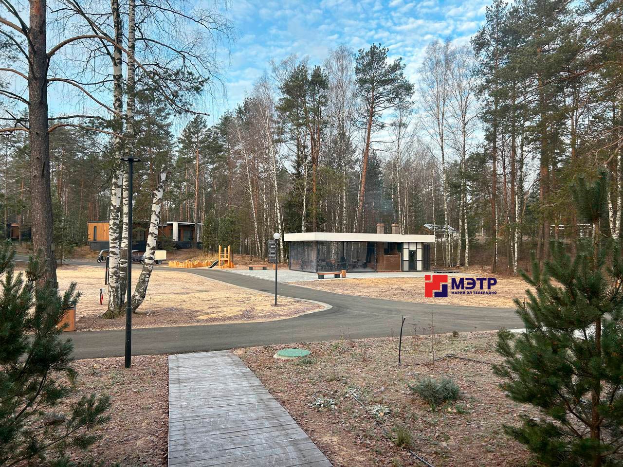 Делегация Минэкономразвития России во главе с министром Максимом Решетниковым прибыла с рабочим визитом в Республику Марий Эл. В течение дня представители власти посетят несколько объектов в регионе: парк-отель, производство Делегация Минэкономразвития России во главе с министром Максимом Решетниковым прибыла с рабочим визитом в Республику Марий Эл. В течение дня представители власти посетят несколько объектов в регионе: парк-отель, производство