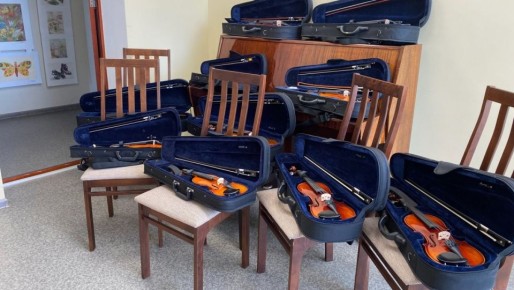 В Куженерской ДШИ проверили состояние музыкальных инструментов