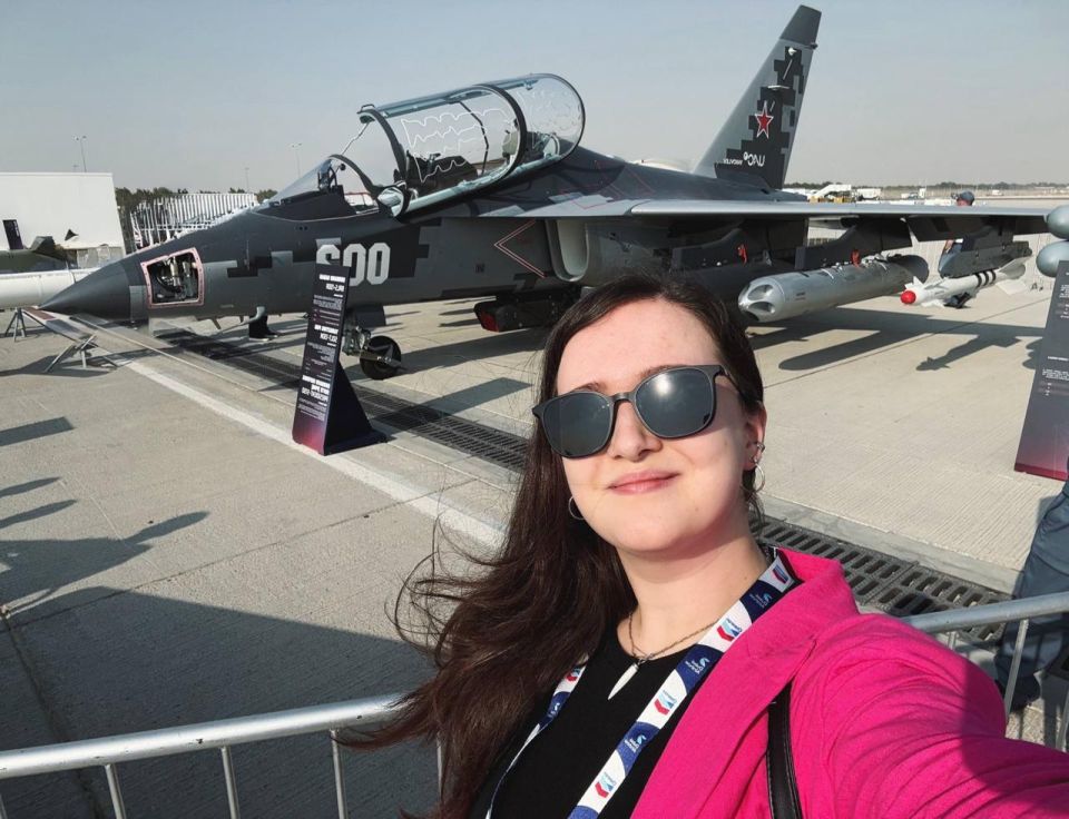    19-  Dubai Airshow,      ,    