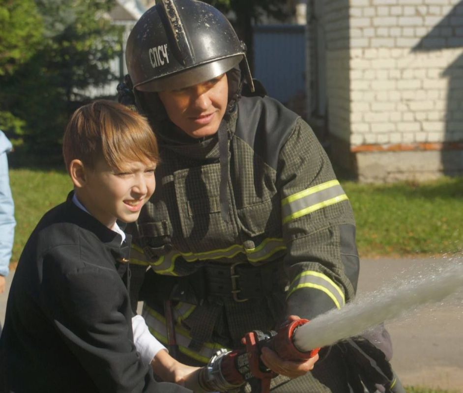 Доброе утро!. Пусть этот день будет наполнен светом и теплом, принесет удачу во всех делах и подарит много приятных моментов! Прогноз погоды: