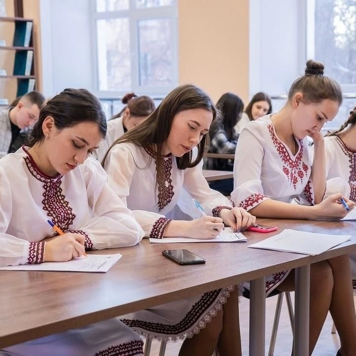 5 декабря в Марий Эл состоится XIII Всеобщий диктант «Марла чын возена» («Пишем по-марийски правильно»)