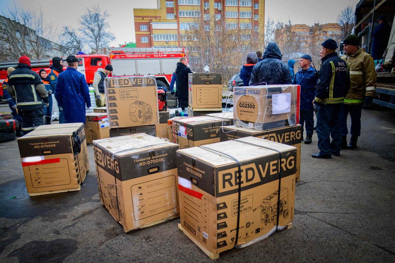 Из Марий Эл в зону СВО отправили 60-й гуманитарный конвой Из Марий Эл в зону СВО отправили 60-й гуманитарный конвой