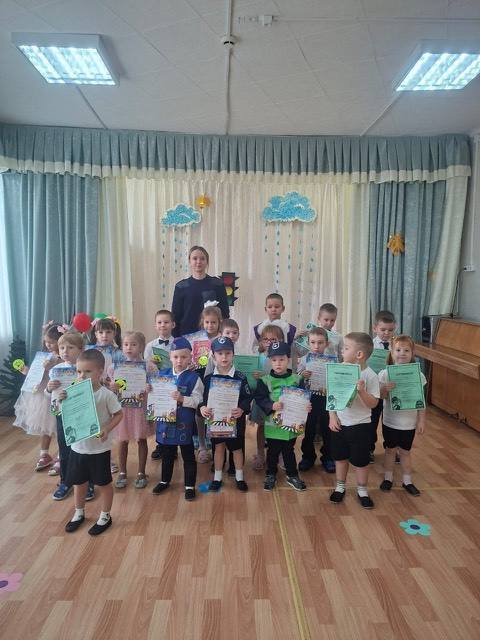 В Волжске дошкольники изучают Правила дорожного движения с помощью стихотворений