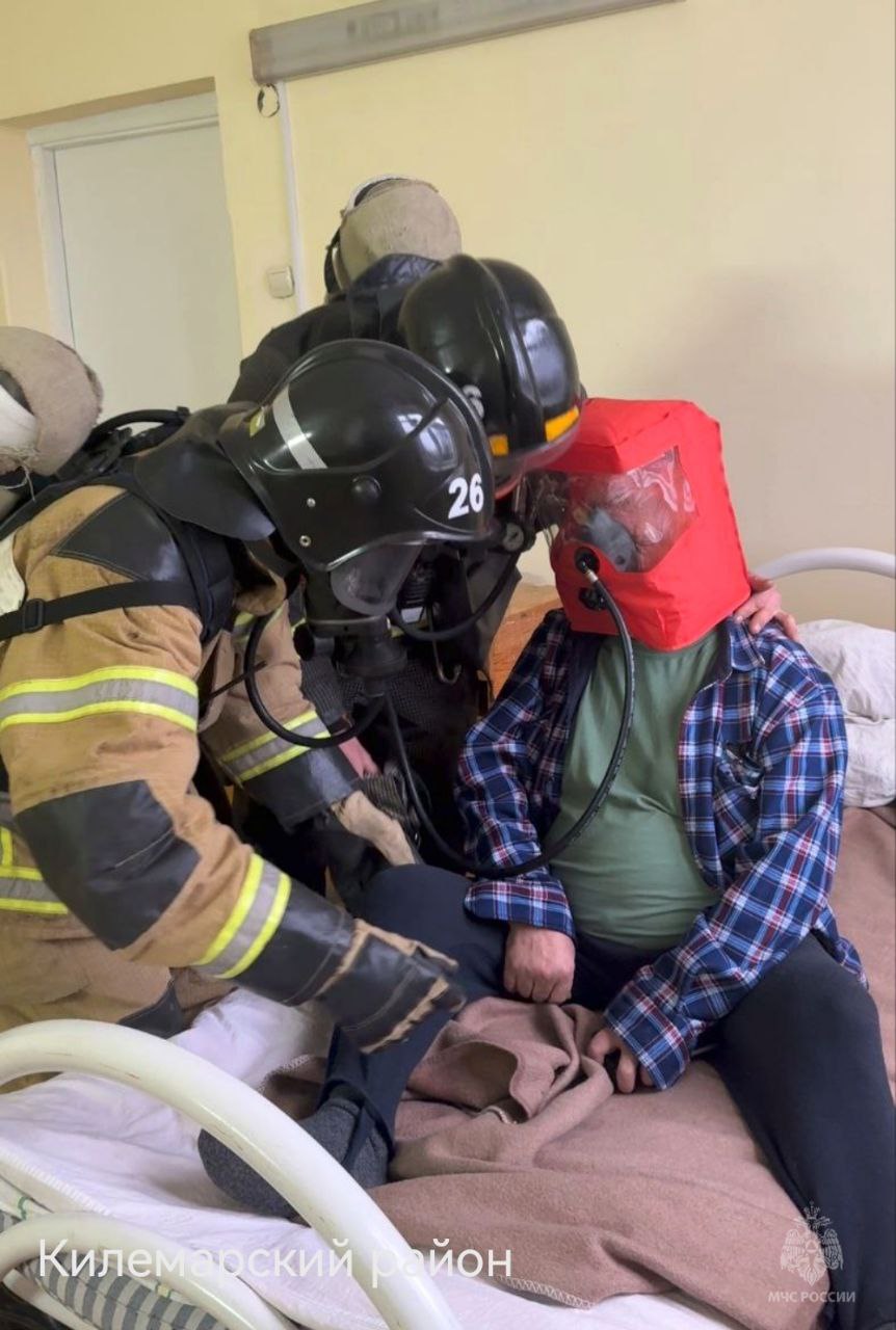 В Марий Эл прошли масштабные пожарно-тактические учения в социально значимых учреждениях с круглосуточным пребыванием людей В Марий Эл прошли масштабные пожарно-тактические учения в социально значимых учреждениях с круглосуточным пребыванием людей