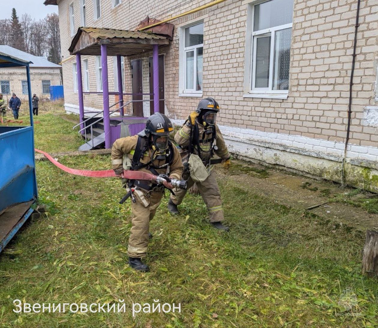 В Марий Эл прошли масштабные пожарно-тактические учения в социально значимых учреждениях с круглосуточным пребыванием людей В Марий Эл прошли масштабные пожарно-тактические учения в социально значимых учреждениях с круглосуточным пребыванием людей