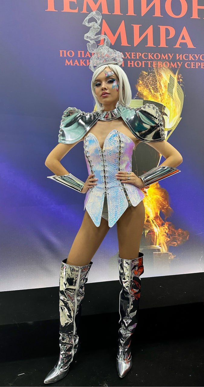 В ноябре в Сочи прошел чемпионат мира по парикмахерскому искусству, макияжу и ногтевому сервису G. KOT 2025 «Подиум планеты»