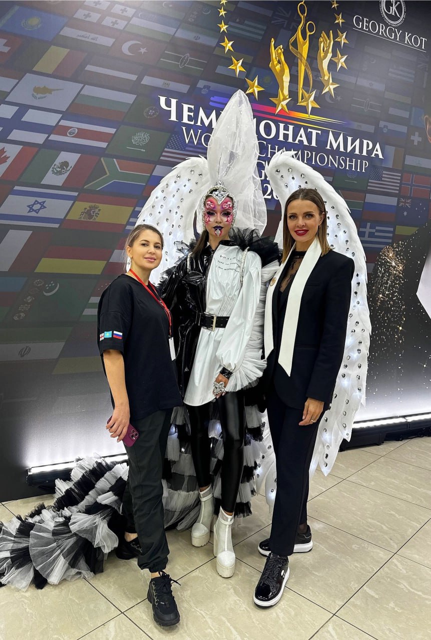 В ноябре в Сочи прошел чемпионат мира по парикмахерскому искусству, макияжу и ногтевому сервису G. KOT 2025 «Подиум планеты» В ноябре в Сочи прошел чемпионат мира по парикмахерскому искусству, макияжу и ногтевому сервису G. KOT 2025 «Подиум планеты»