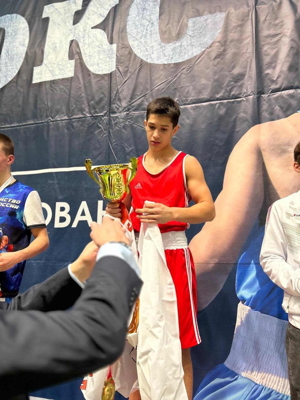 Юный боксер из Марий Эл Артур Асатрян одержал блестящую победу на всероссийском турнире в Москве