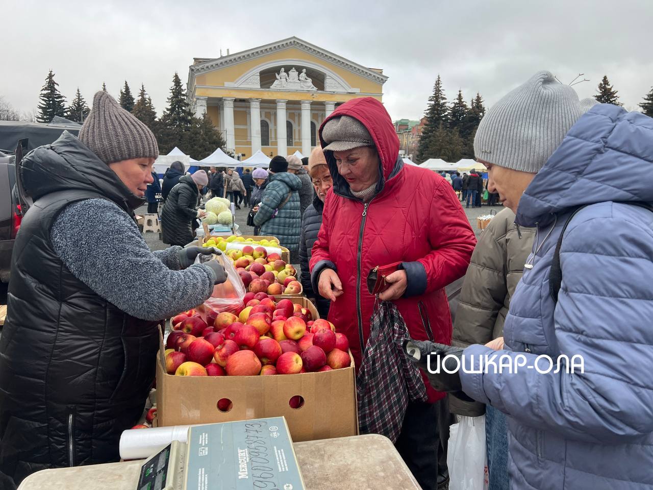 В Йошкар-Оле прошла последняя осенняя сельскохозяйственная ярмарка