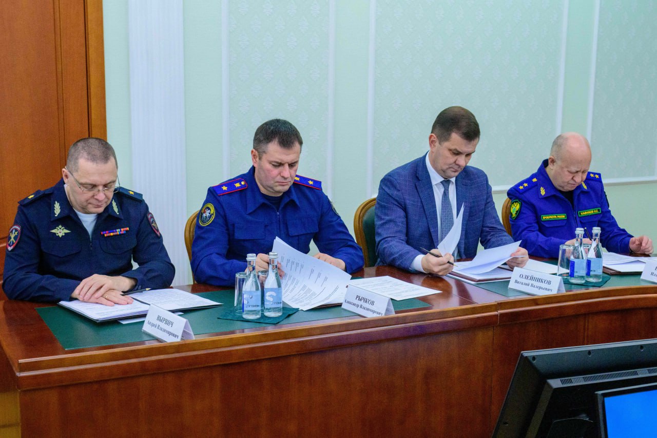 Юрий Зайцев: Провел очередное координационное совещание по обеспечению правопорядка Юрий Зайцев: Провел очередное координационное совещание по обеспечению правопорядка