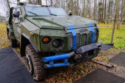 В Марий Эл список трофеев пополнился украинским броневиком «Новатор»
