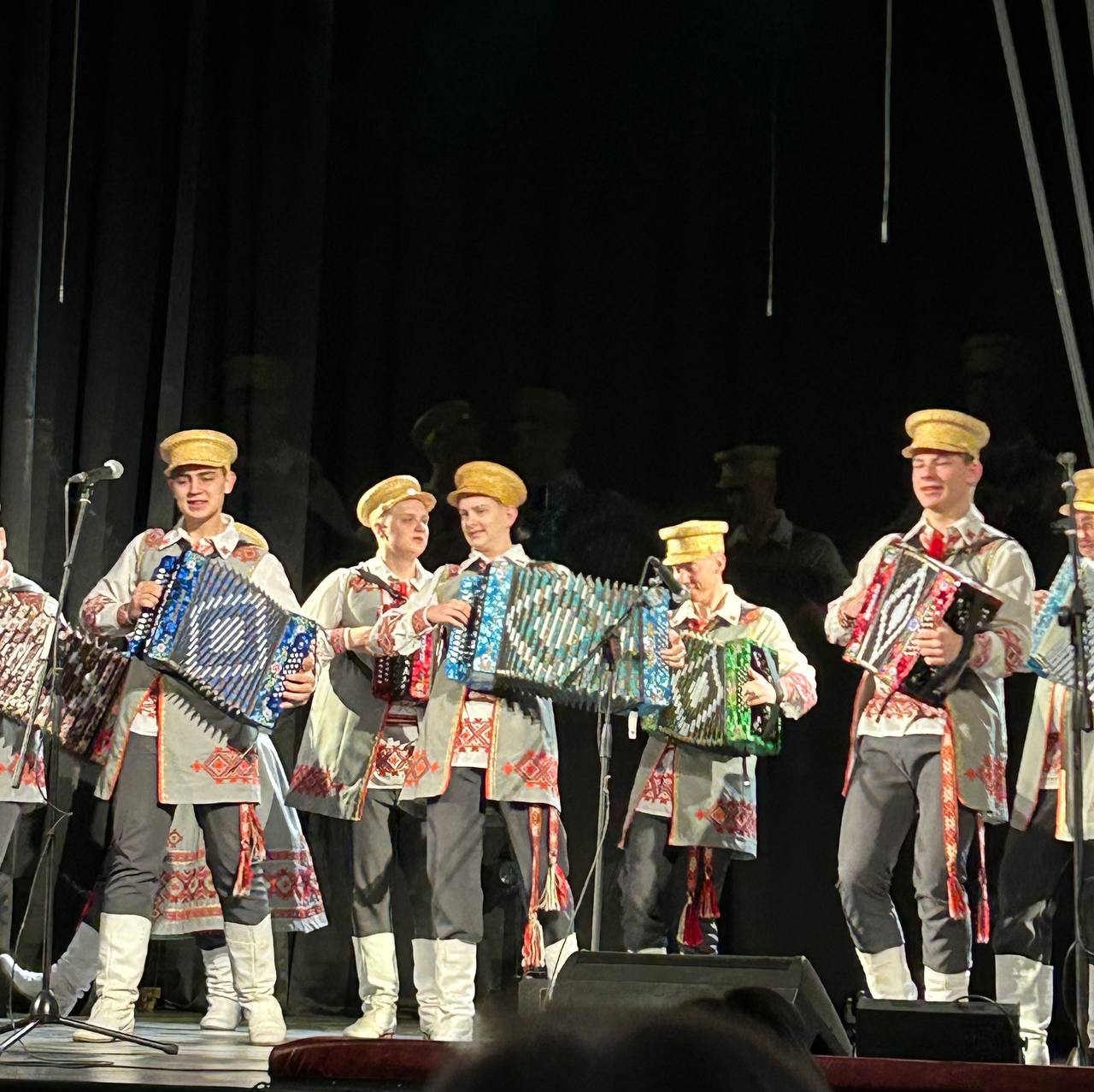 Во Дворце культуры Российской Армии в Йошкар-Оле прошел Международный конкурс гармонистов «Кубок Василия Теркина»