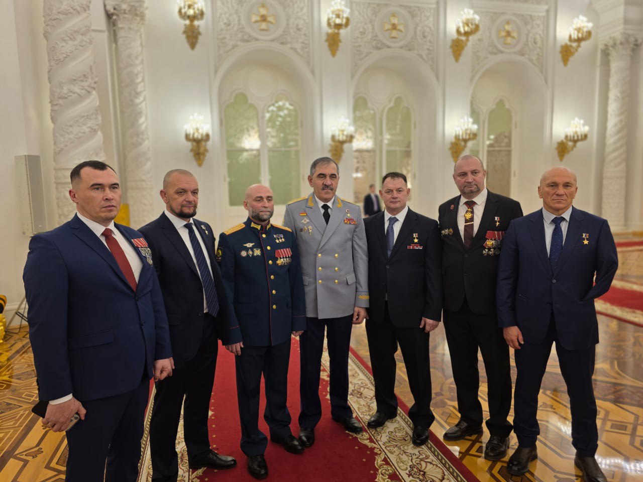 В День Героев Отечества кавалер четырёх орденов Мужества из Марий Эл Роман Возняк принял участие во встрече Президента России Владимира Путина с Героями Специальной военной операции В День Героев Отечества кавалер четырёх орденов Мужества из Марий Эл Роман Возняк принял участие во встрече Президента России Владимира Путина с Героями Специальной военной операции