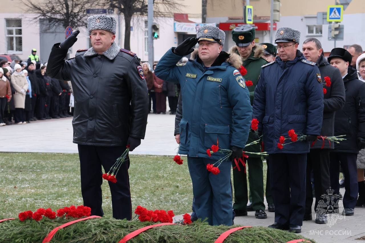 Герои живы, пока мы помним Герои живы, пока мы помним