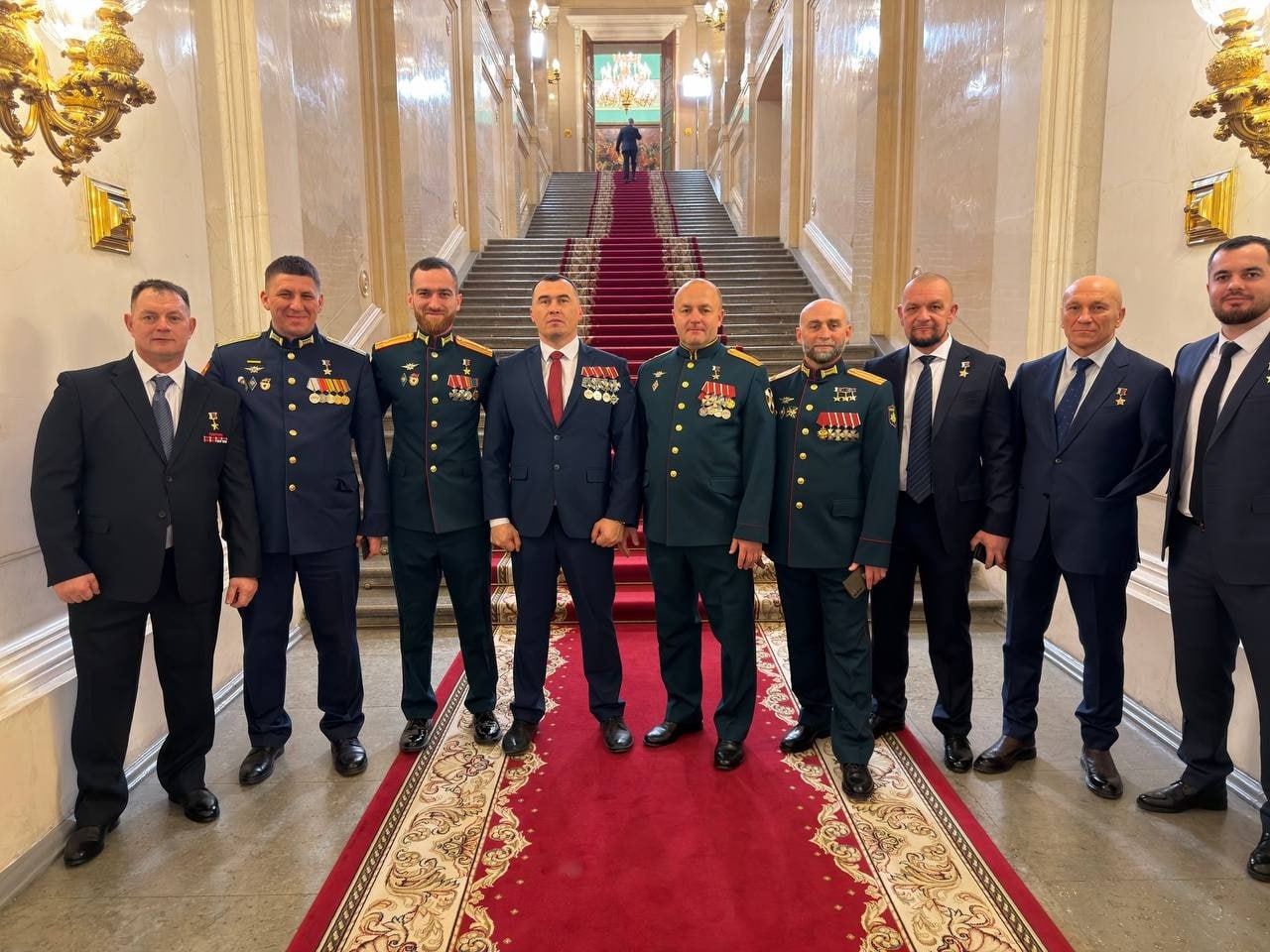 В День Героев Отечества кавалер четырёх орденов Мужества из Марий Эл Роман Возняк принял участие в торжественной встрече Президента России Владимира Путина с Героями Специальной военной операции В День Героев Отечества кавалер четырёх орденов Мужества из Марий Эл Роман Возняк принял участие в торжественной встрече Президента России Владимира Путина с Героями Специальной военной операции