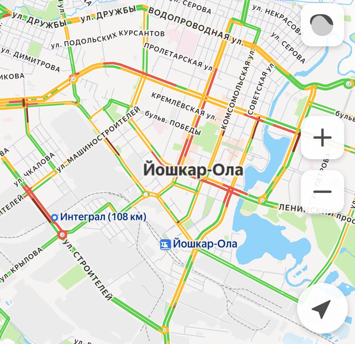 Из-за снегопада в центре Йошкар-Олы движение затруднено Из-за снегопада в центре Йошкар-Олы движение затруднено