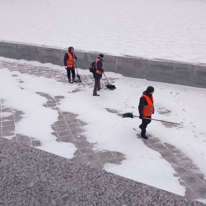 Наконец-то зимний пейзаж раскрыл свои красоты за нашими окнами!