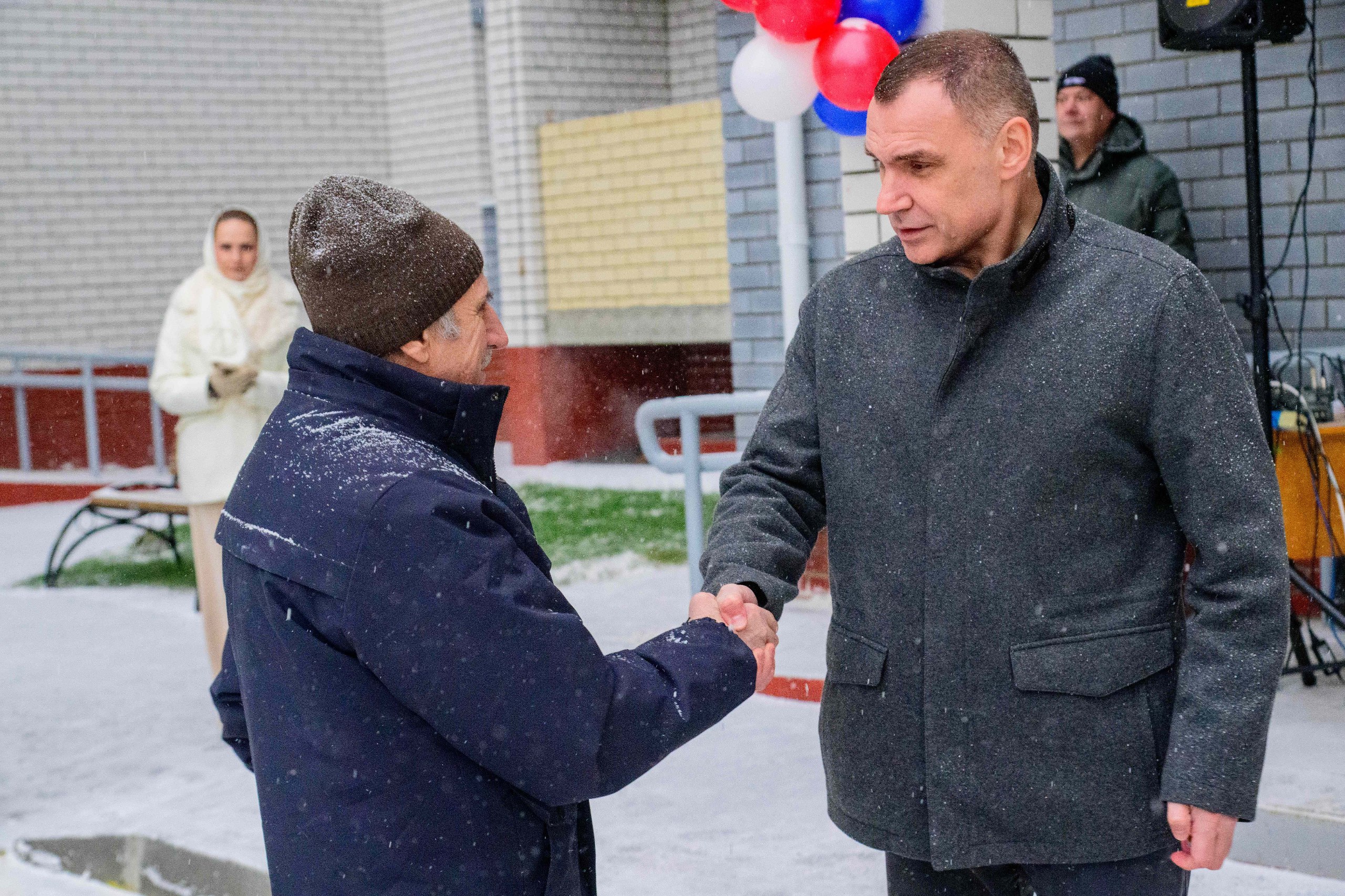 Юрий Зайцев: Еще 44 человека перед Новым годом переедут в 23 новые комфортные квартиры!