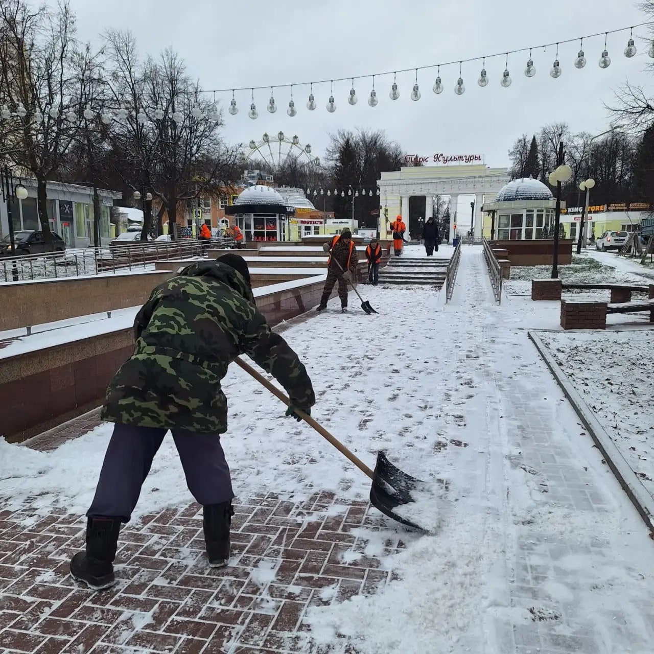 Наконец-то зимний пейзаж раскрыл свои красоты за нашими окнами! Наконец-то зимний пейзаж раскрыл свои красоты за нашими окнами!