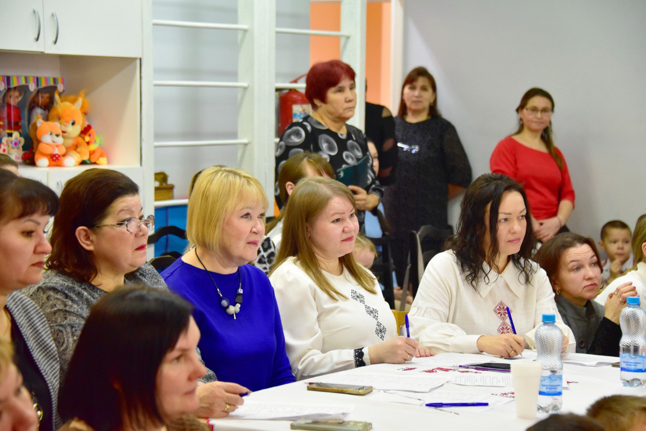 ЛАРИСА ЯКОВЛЕВА ПОПРИВЕТСТВОВАЛА УЧАСТНИКОВ КОНКУРСА ЧТЕЦОВ НА МАРИЙСКОМ ЯЗЫКЕ «БУКЕТ ПОЭЗИИ» СРЕДИ ДОШКОЛЬНИКОВ ЙОШКАР-ОЛЫ ЛАРИСА ЯКОВЛЕВА ПОПРИВЕТСТВОВАЛА УЧАСТНИКОВ КОНКУРСА ЧТЕЦОВ НА МАРИЙСКОМ ЯЗЫКЕ «БУКЕТ ПОЭЗИИ» СРЕДИ ДОШКОЛЬНИКОВ ЙОШКАР-ОЛЫ