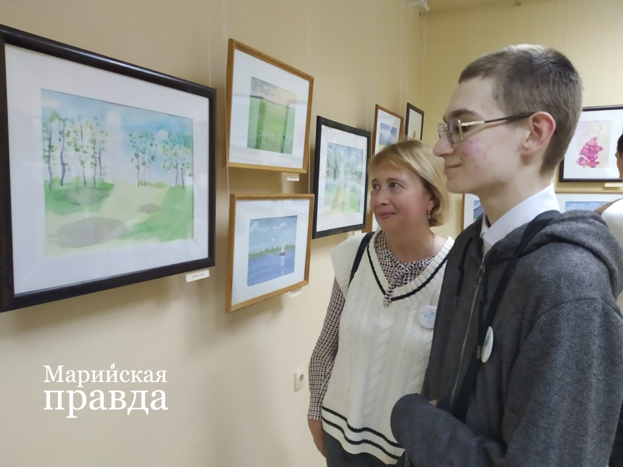 В Республиканском музее изобразительных искусств открылась выставка любительской живописи детей-инвалидов и их родителей – членов РОО «Особая семья»