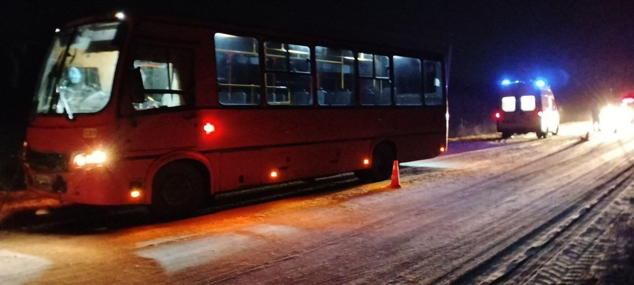 За прошедшие сутки в Марий Эл зарегистрировано четыре ДТП, в результате которых два человека погибли и девять получили травмы различной степени тяжести За прошедшие сутки в Марий Эл зарегистрировано четыре ДТП, в результате которых два человека погибли и девять получили травмы различной степени тяжести