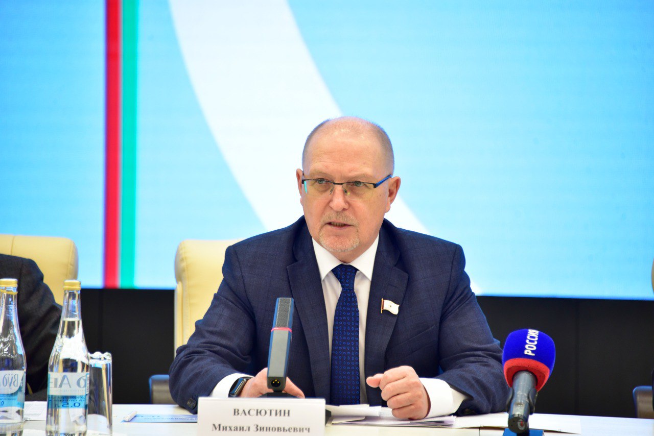 МИХАИЛ ВАСЮТИН: «ГРАЖДАНСКИЙ ФОРУМ — ОСНОВА ДЛЯ РЕШЕНИЙ, ОТВЕЧАЮЩИХ ЗАПРОСАМ ЖИТЕЛЕЙ» МИХАИЛ ВАСЮТИН: «ГРАЖДАНСКИЙ ФОРУМ — ОСНОВА ДЛЯ РЕШЕНИЙ, ОТВЕЧАЮЩИХ ЗАПРОСАМ ЖИТЕЛЕЙ»