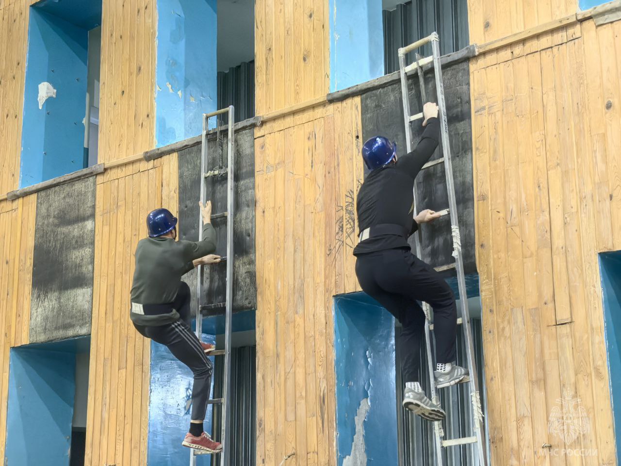 В Волжске прошёл чемпионат Республики Марий Эл по пожарно-спасательному спорту В Волжске прошёл чемпионат Республики Марий Эл по пожарно-спасательному спорту