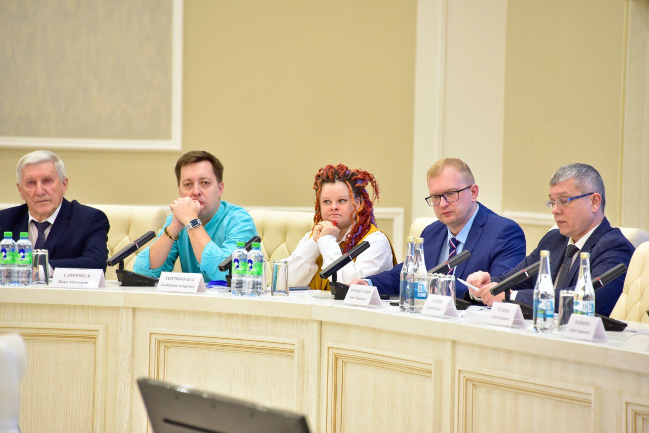 МИХАИЛ ВАСЮТИН: «ГРАЖДАНСКИЙ ФОРУМ — ОСНОВА ДЛЯ РЕШЕНИЙ, ОТВЕЧАЮЩИХ ЗАПРОСАМ ЖИТЕЛЕЙ» МИХАИЛ ВАСЮТИН: «ГРАЖДАНСКИЙ ФОРУМ — ОСНОВА ДЛЯ РЕШЕНИЙ, ОТВЕЧАЮЩИХ ЗАПРОСАМ ЖИТЕЛЕЙ»